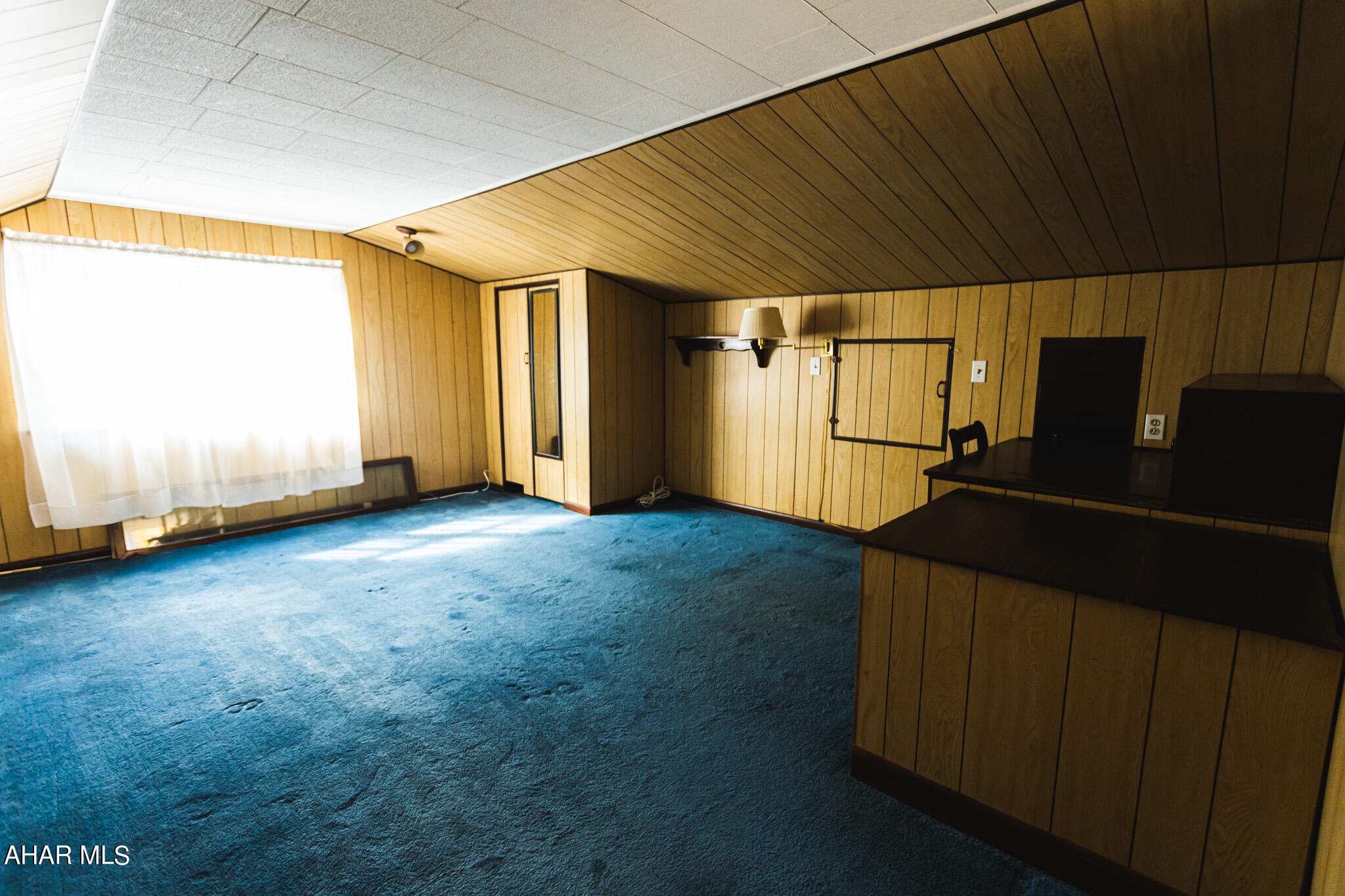 Unknown - Residential