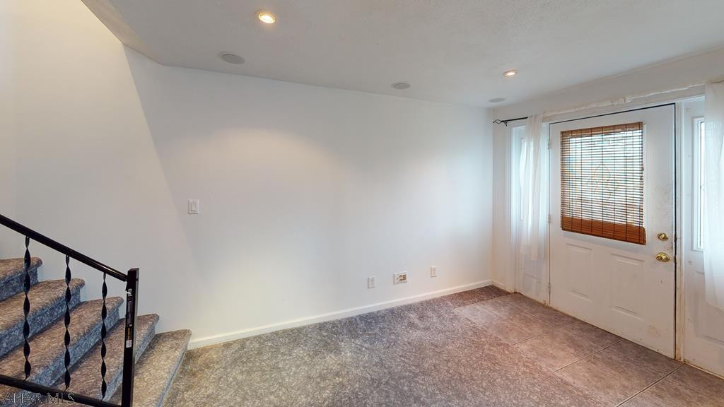 Lakemont - Residential