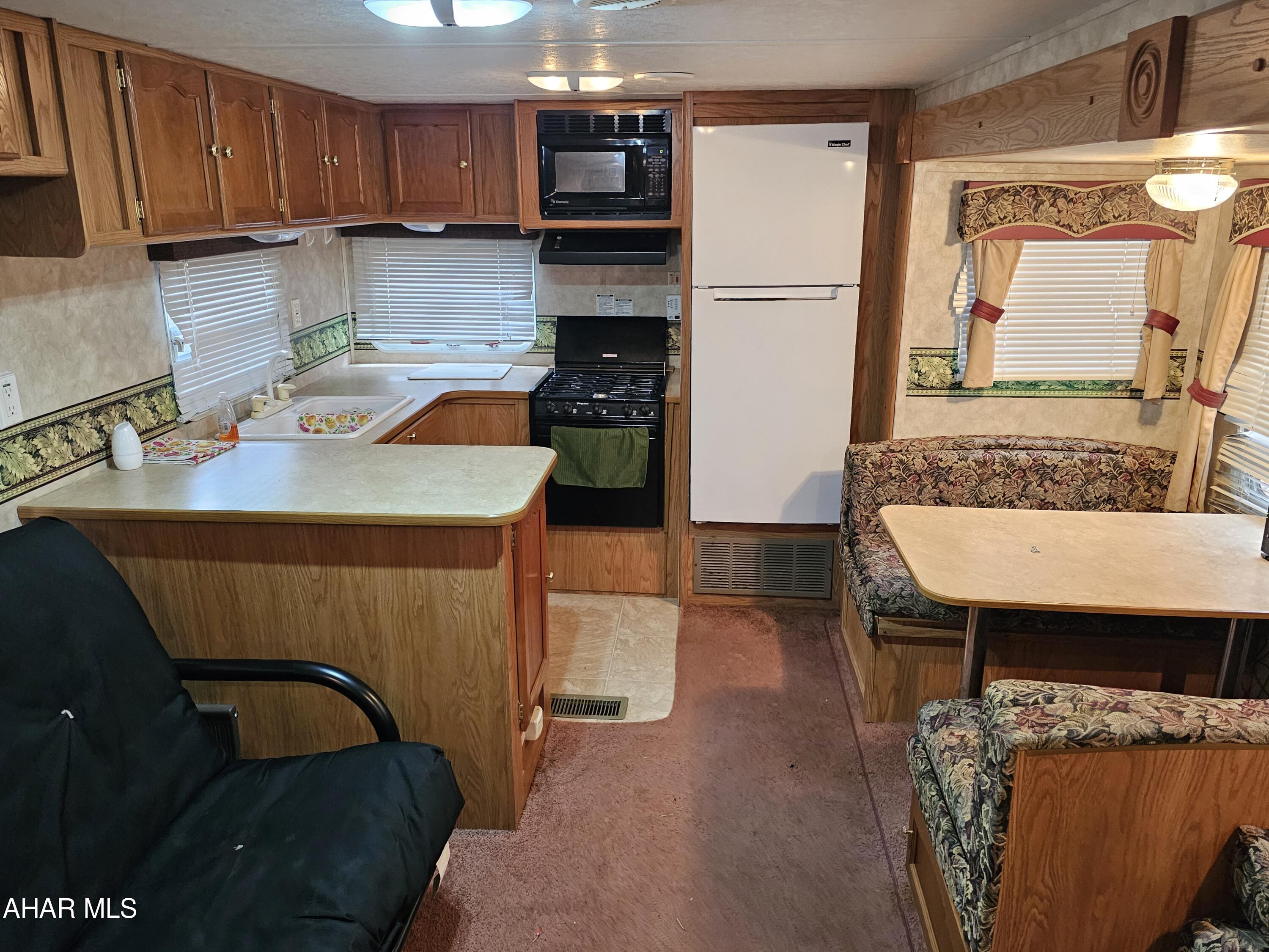 Glendale Yearound - Residential