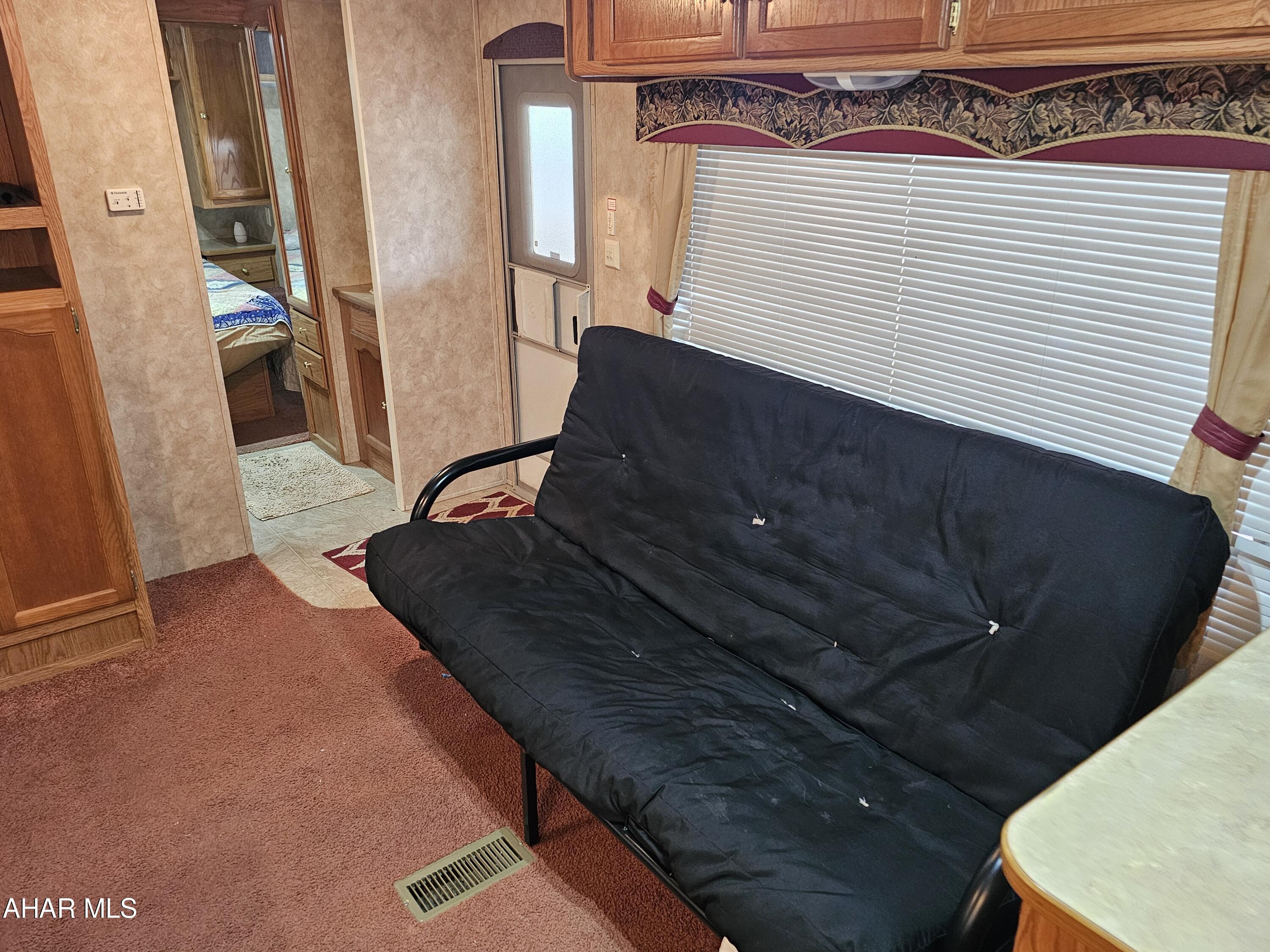 Glendale Yearound - Residential