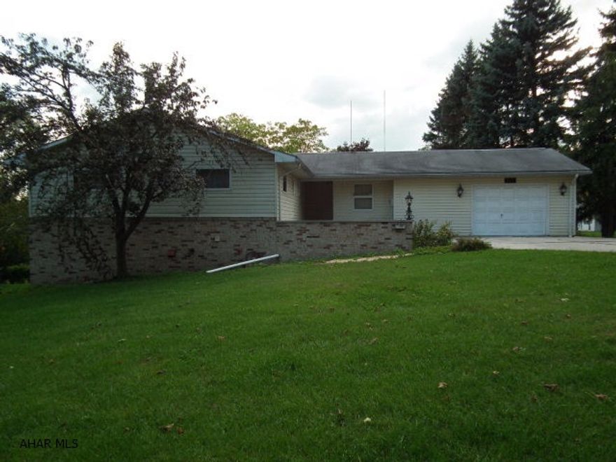 Do you want a One story home on a .44 acre lot? Home is larger than it appears, with 3 bedrooms on 1st floor, 2 bedrooms in w/o basement, 3 full baths, huge Family room, open floor plan, Dining/Living Room, spacious Kitchen w/ eat-in, 1st floor laundry. This home is a phone call away!