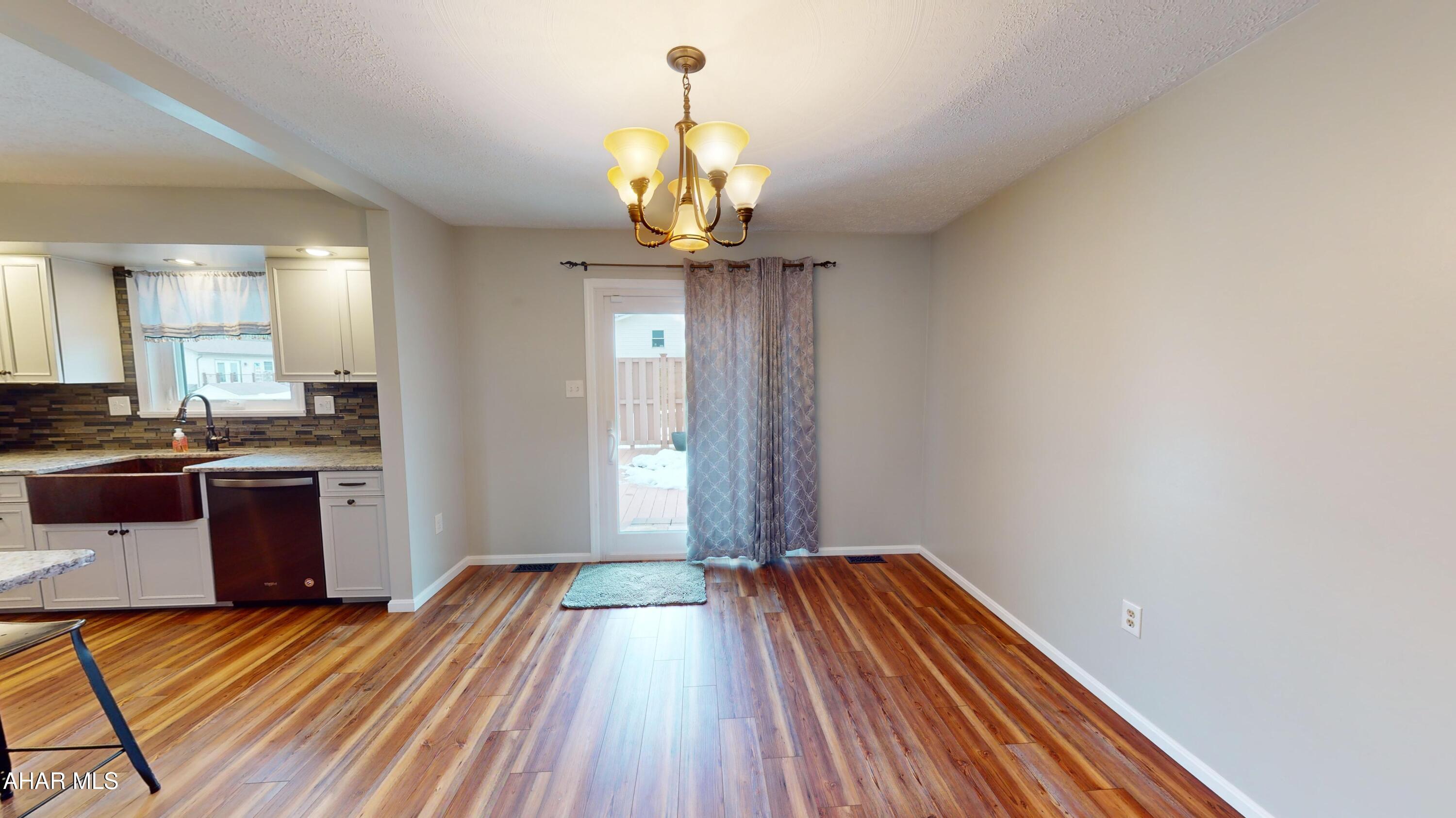 Rolling Hills - Residential