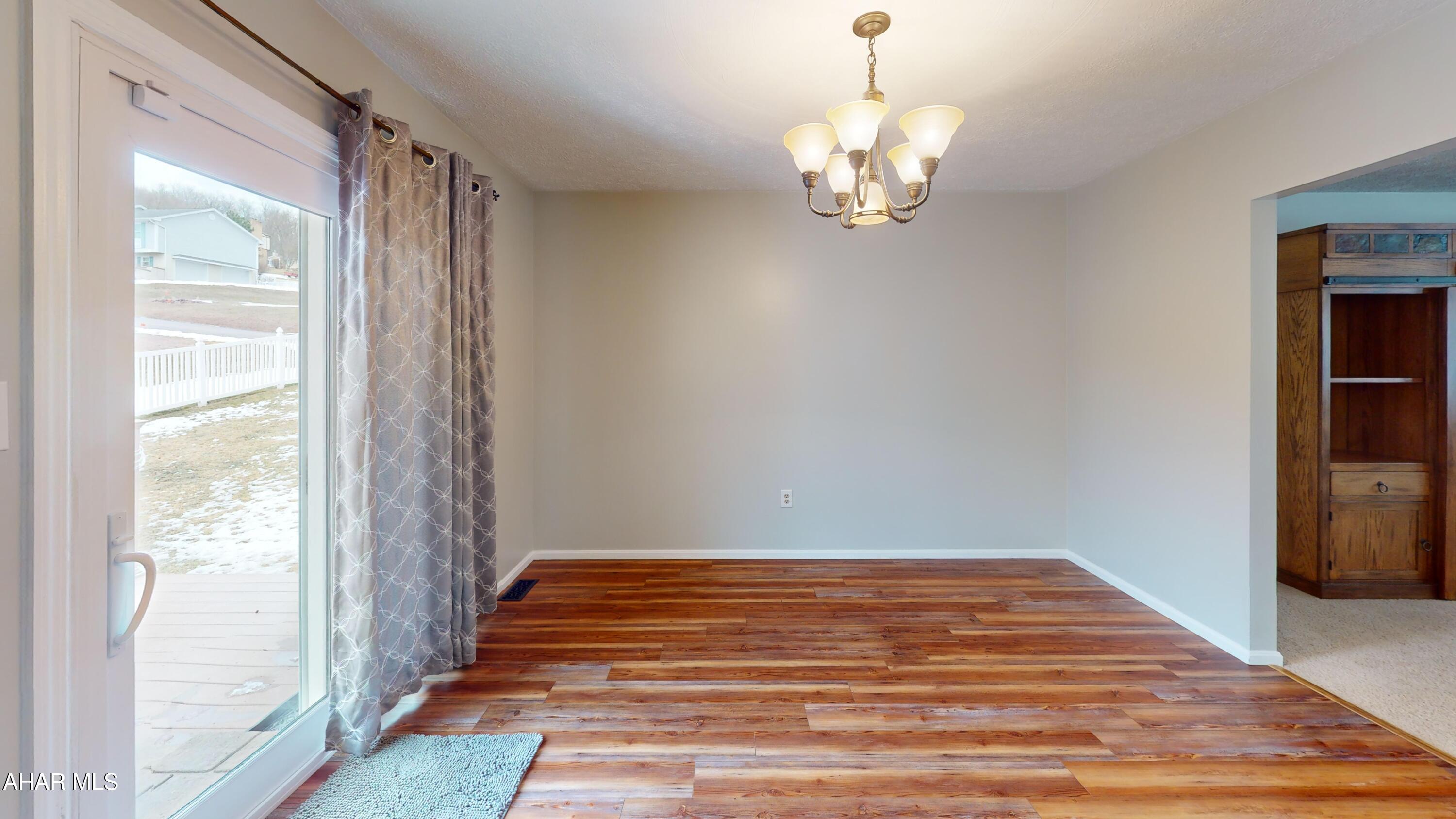 Rolling Hills - Residential