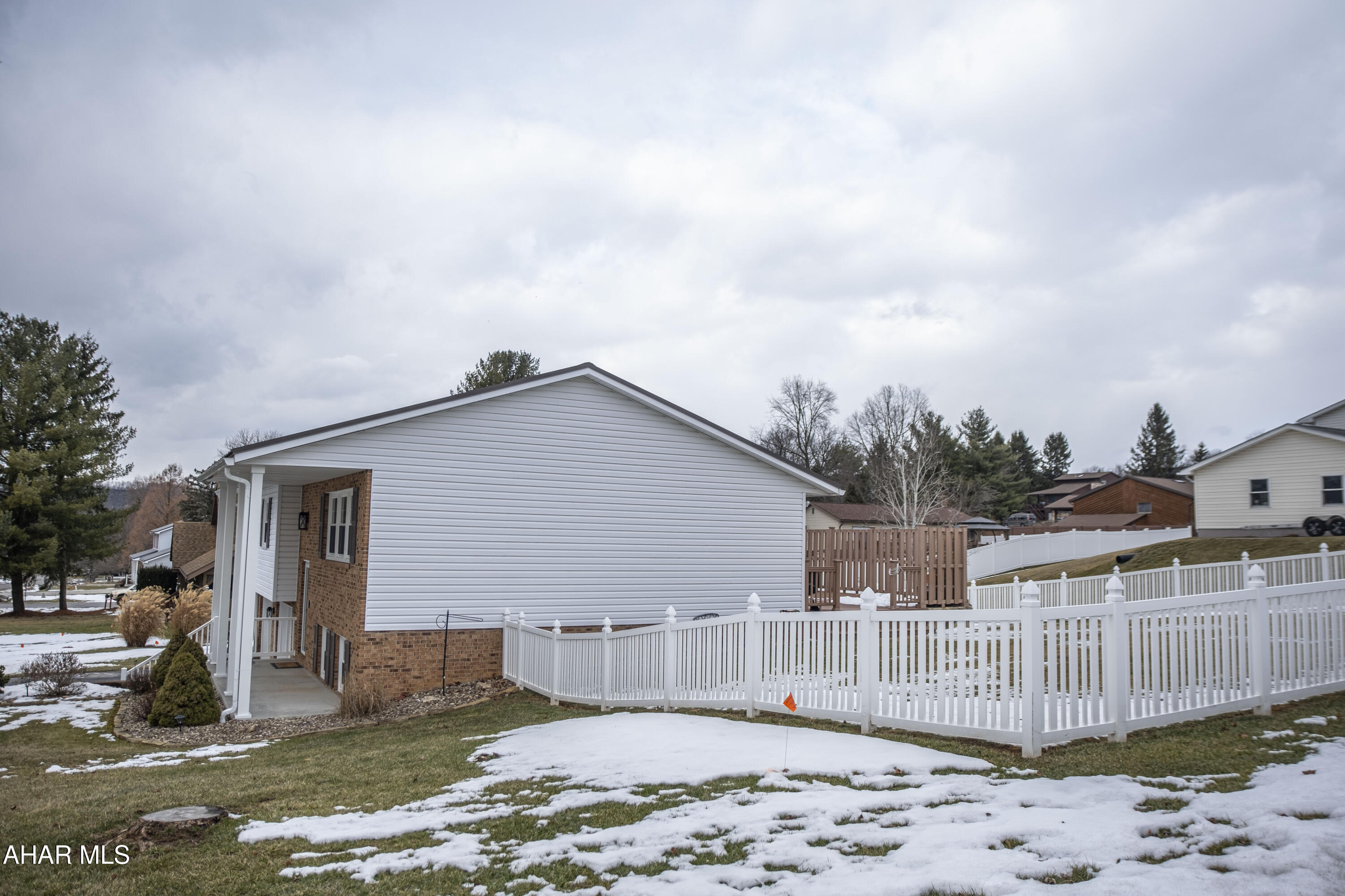 Rolling Hills - Residential