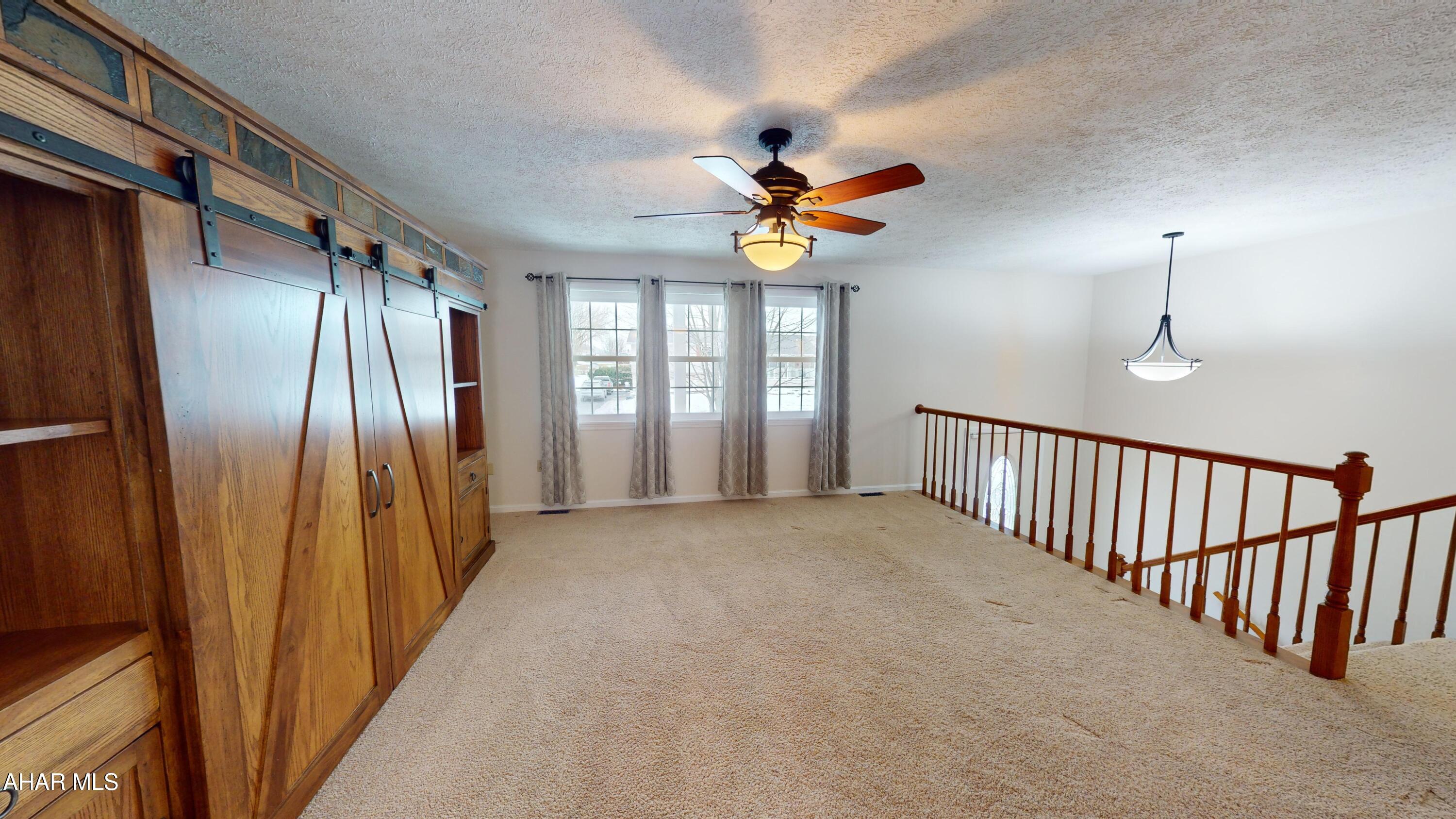 Rolling Hills - Residential