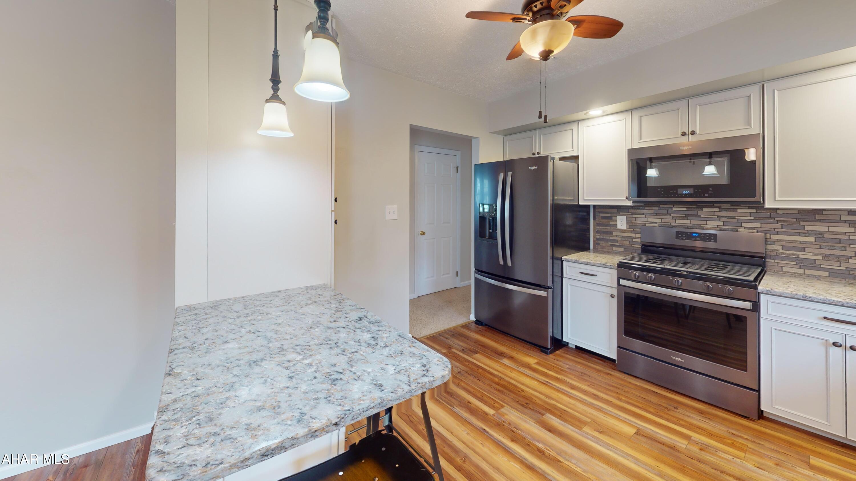 Rolling Hills - Residential