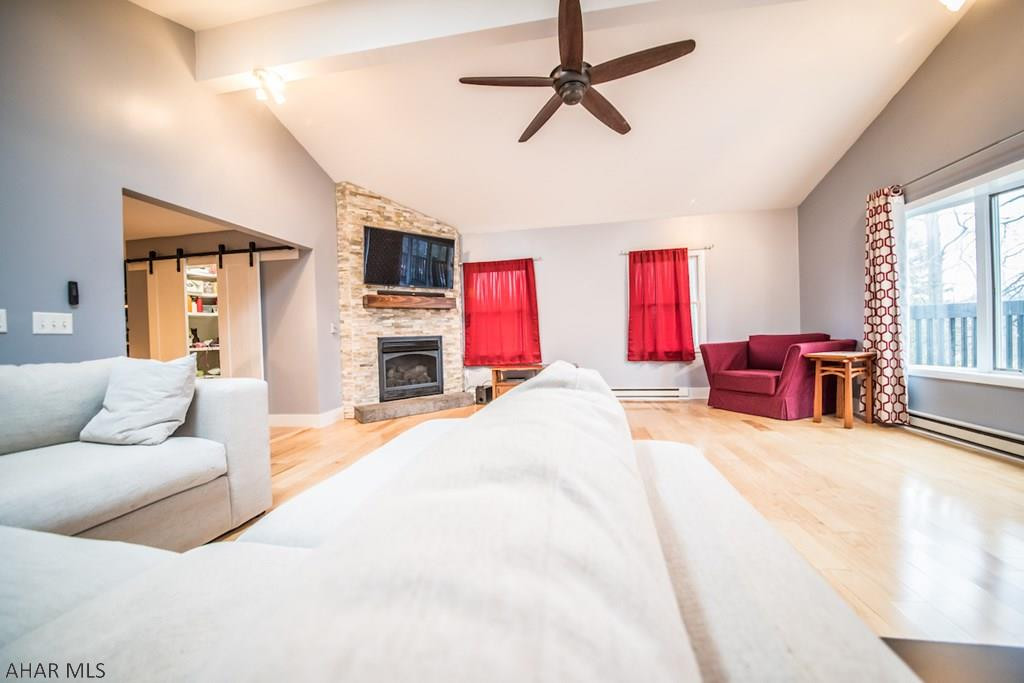 Holiday Manor - Residential