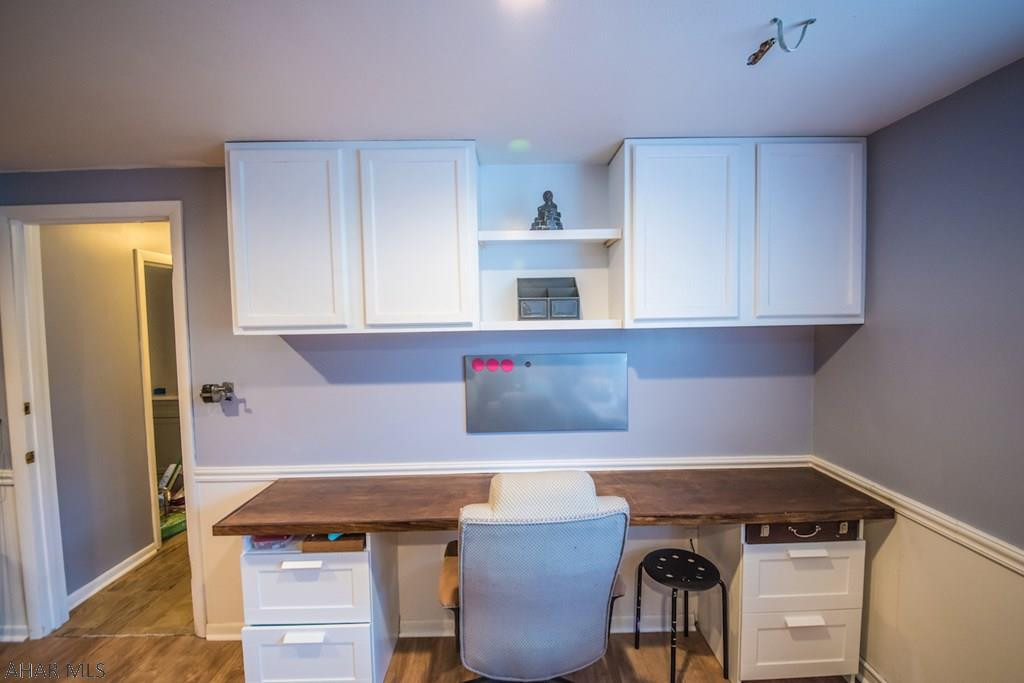 Holiday Manor - Residential