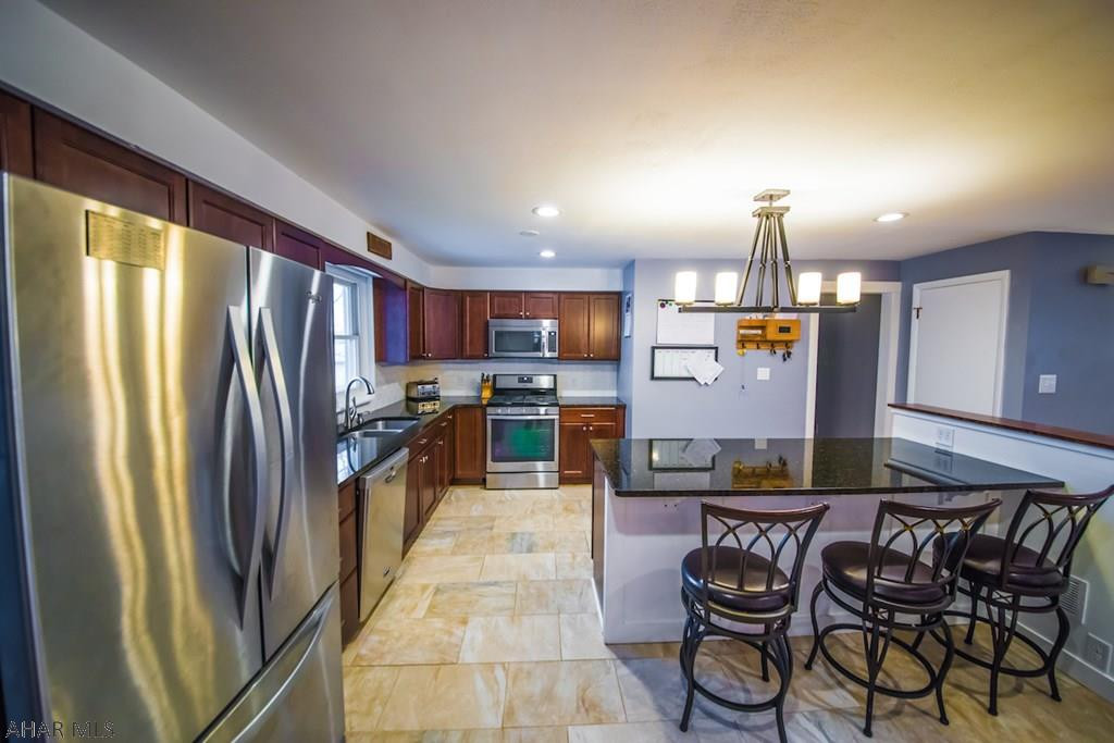 Holiday Manor - Residential