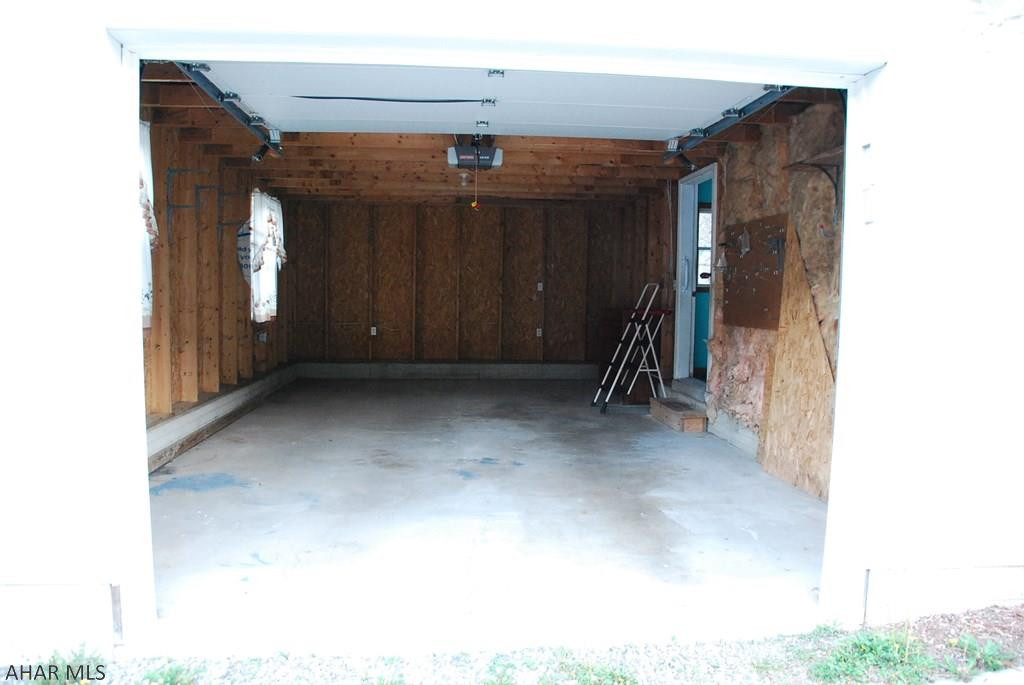 Maple Hollow - Residential