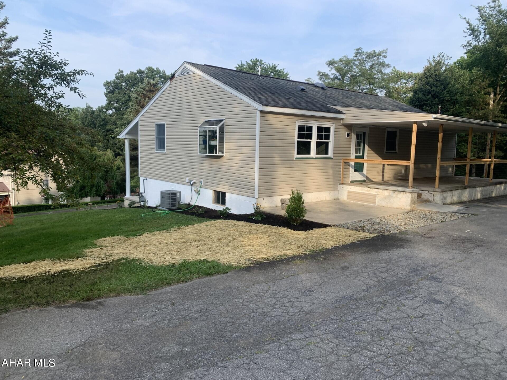 Juniata - Residential