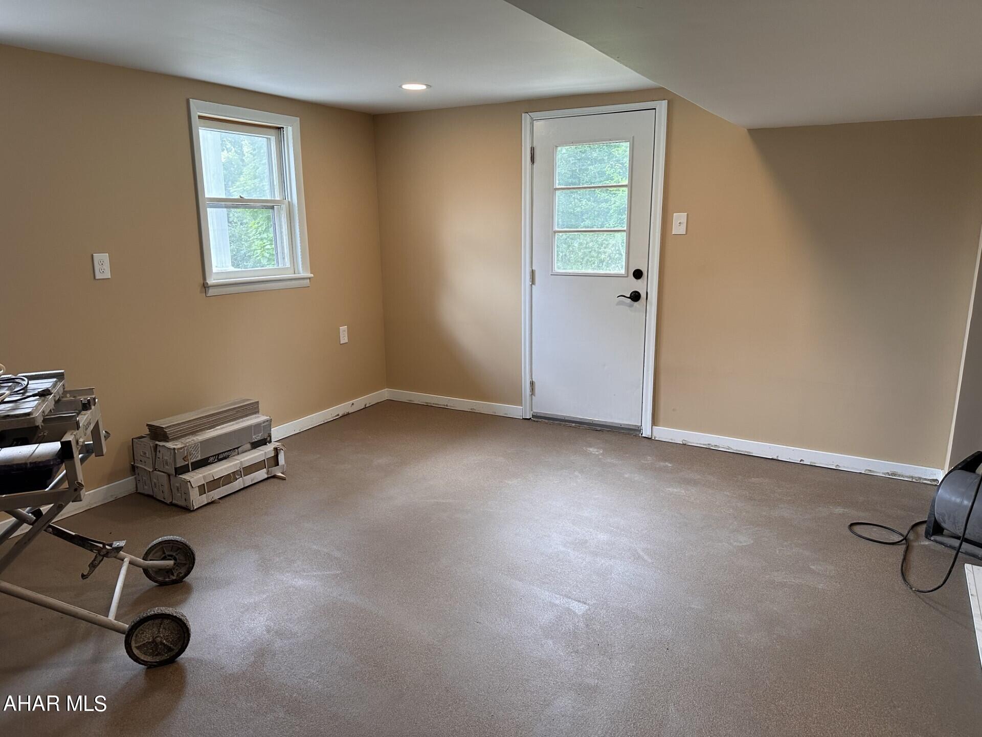 Juniata - Residential