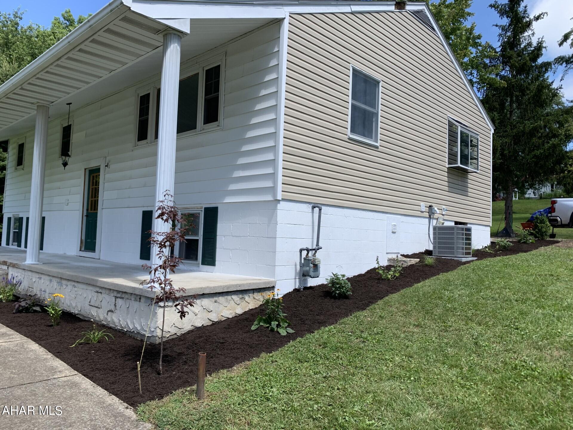 Juniata - Residential