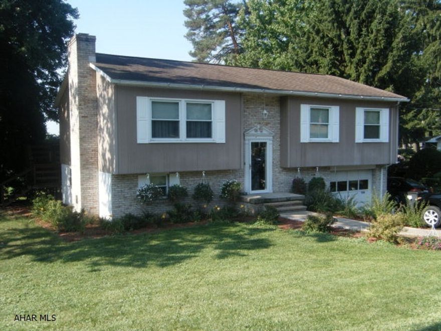 Very nice bilevel home. Move in condition. Quiet location in Sylvan Hills. Many updates include: floor coverings, oak trim and doors, lighting and electric service upgraded to 200 amp, sidewalk pavers, gas fireplace (good quality). Other features include: large rear deck with roof, blacktop drive, Central air, very nice wet bar and breakfront in family room.