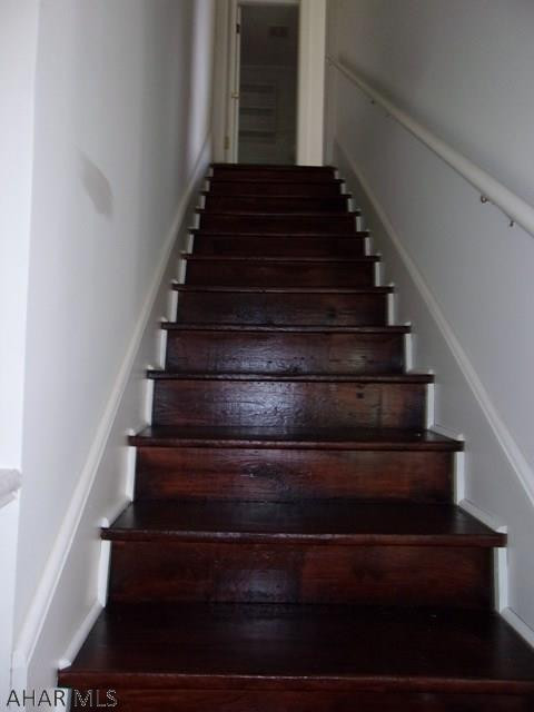 Unknown - Residential Lease