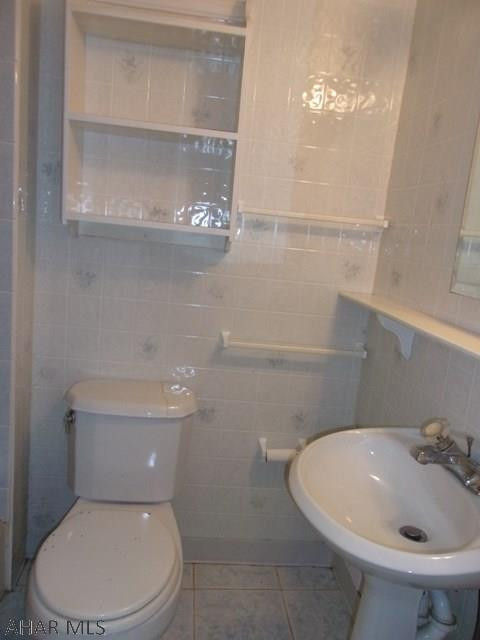 Unknown - Residential Lease