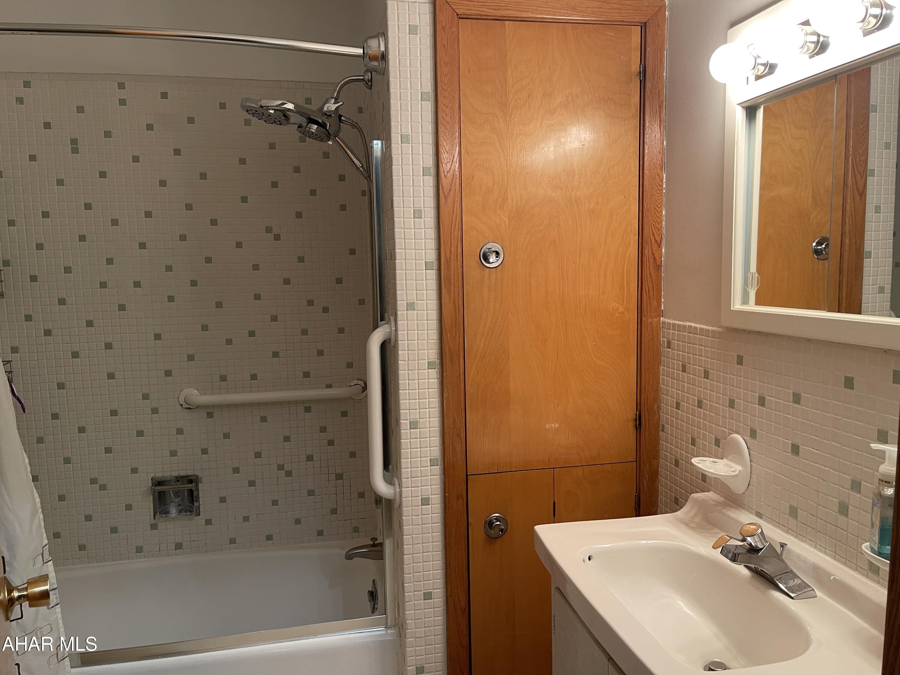 Pleasant Valley - Residential