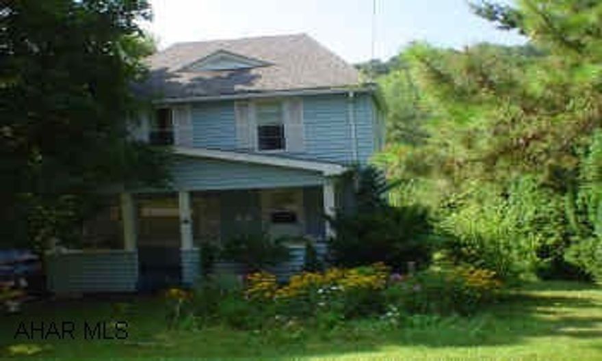 40th St., past Allegro's, on left. Great neighborhood! Close to everything. 3 bedrooms, central air, newer roof, vinyl sided, setting on over 1 acre, cleared lot.