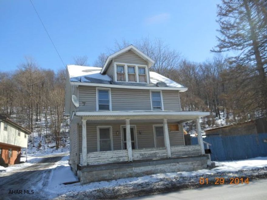 Calendar Days 1-8: PAS will only entertain offers from buyers purchasing as their primary residence. We want REO's to have exposure to the market and potential buyers. The date of the Listing Modification is counted as Day 1. During this 8 calendar day time period, PAS will not entertain offers from the following buyer types: Municipalities, Non-Profits, Investors, Second Homes, Parent(s) buying a home for their child/children, etc. Calendar days 9+: We will entertain offers from all buyers once any offers received during days 1-8 have been full vetted.