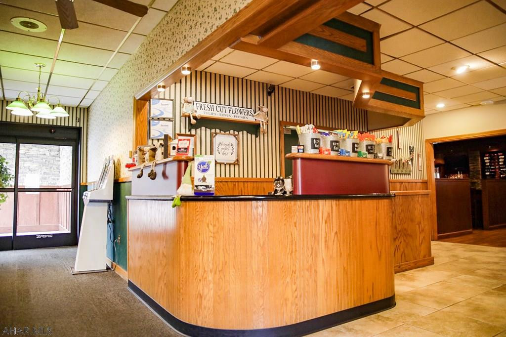 Unknown - Commercial Sale