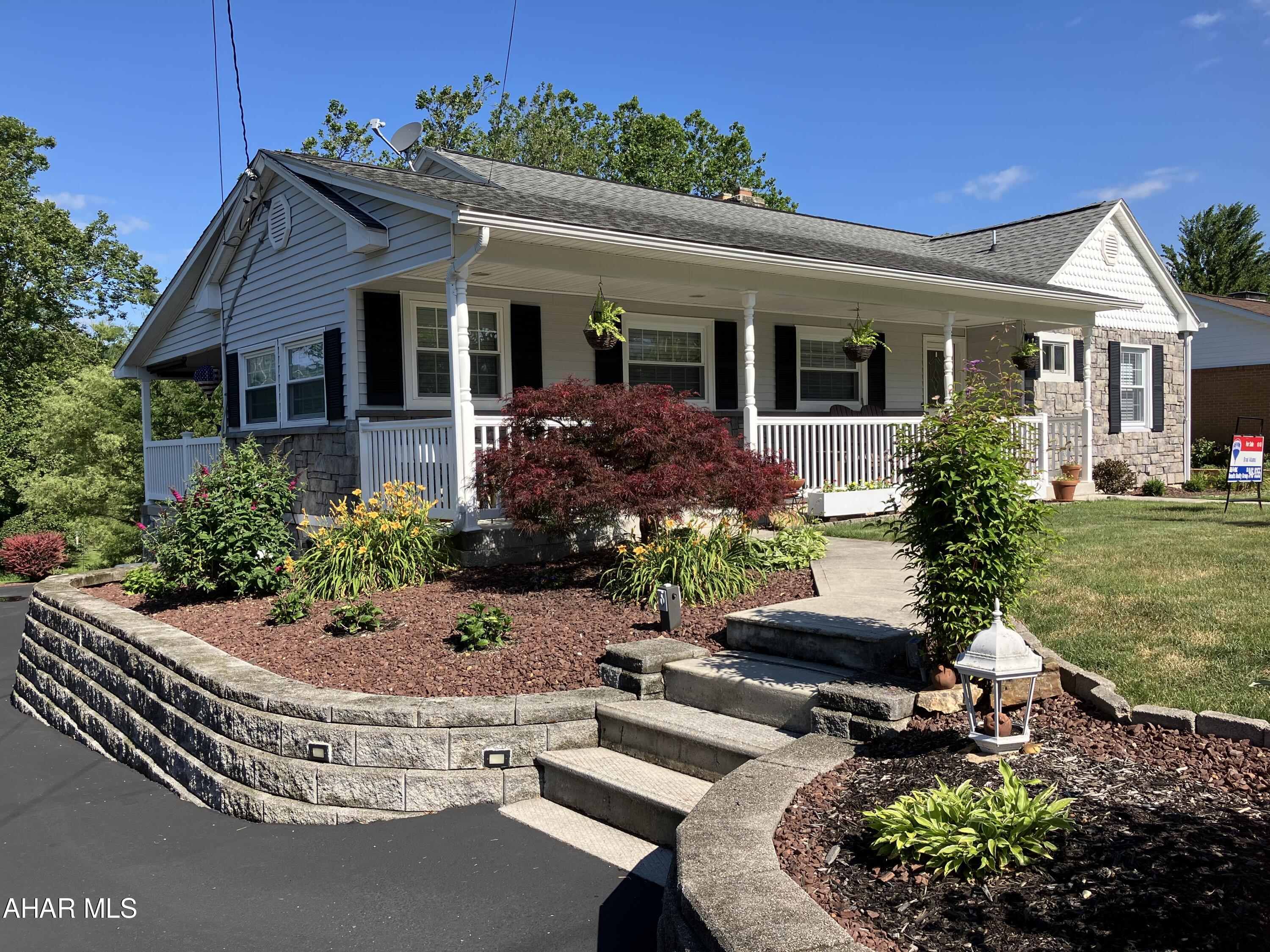 Meadowbrook Terrace - Residential