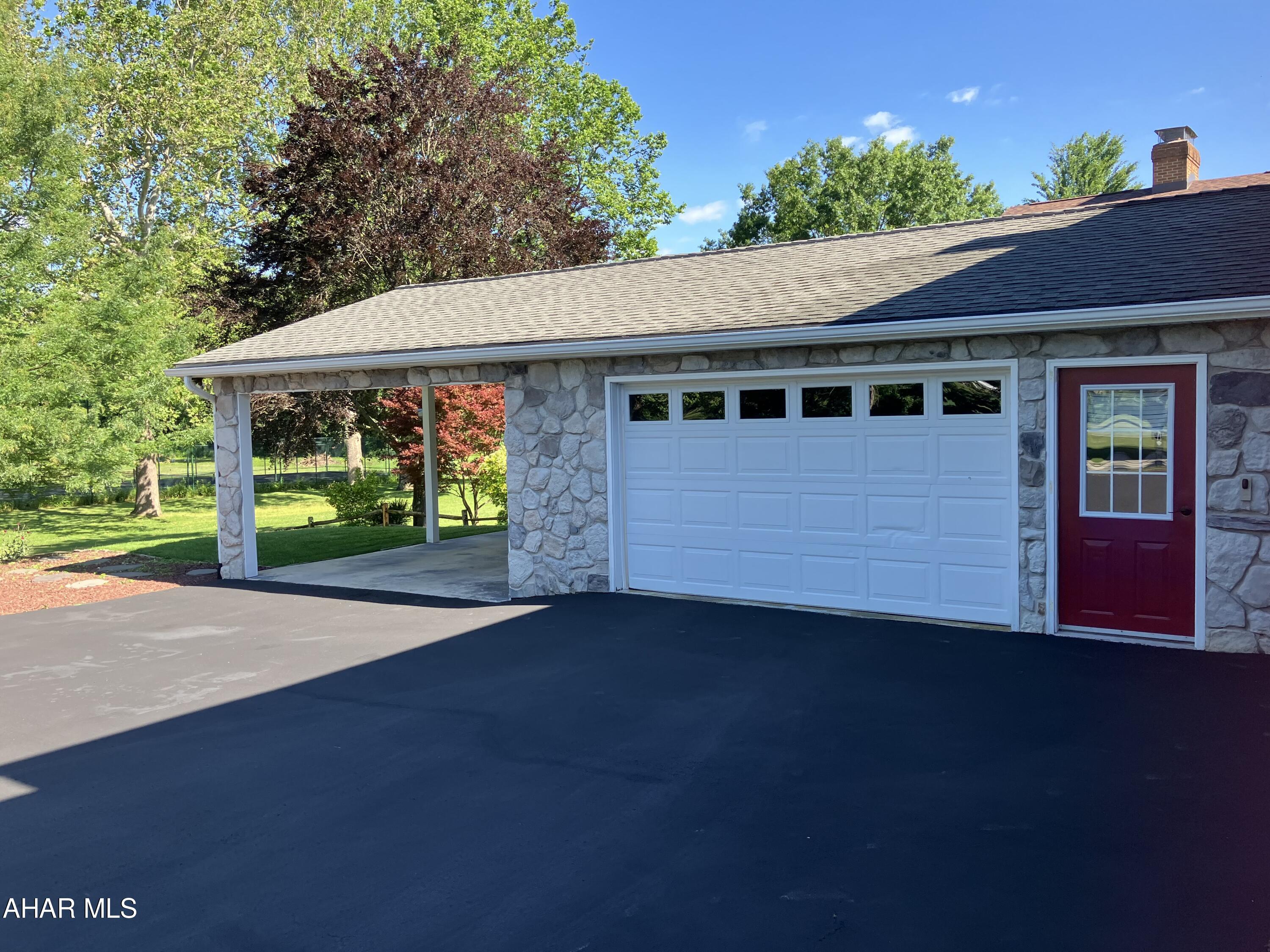 Meadowbrook Terrace - Residential