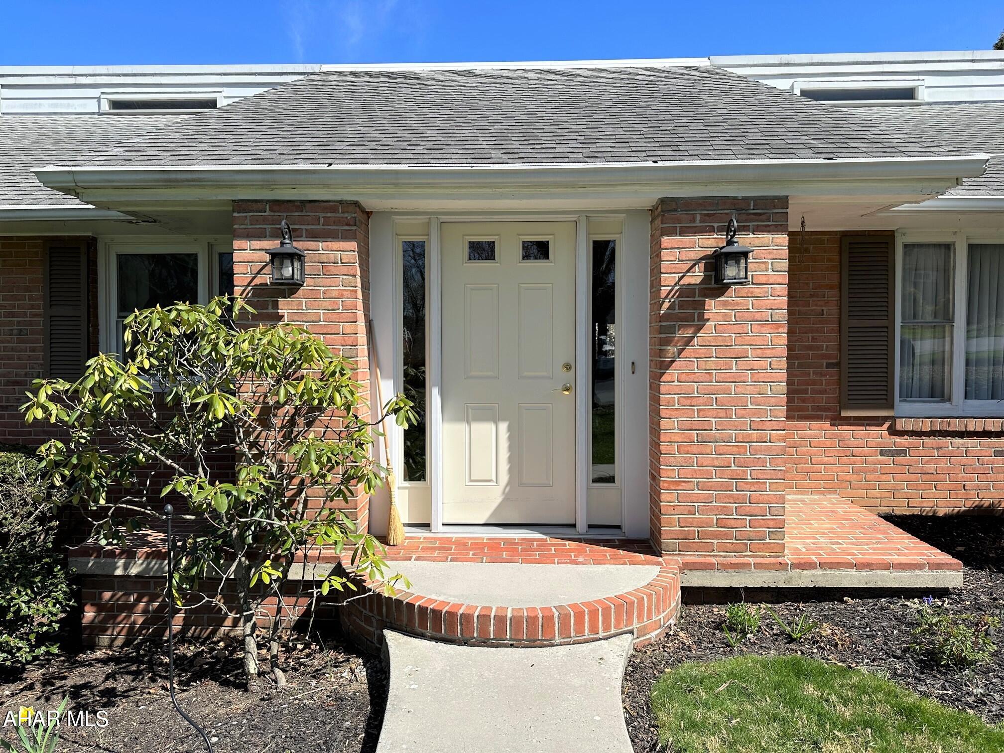 Meadowbrook Terrace - Residential