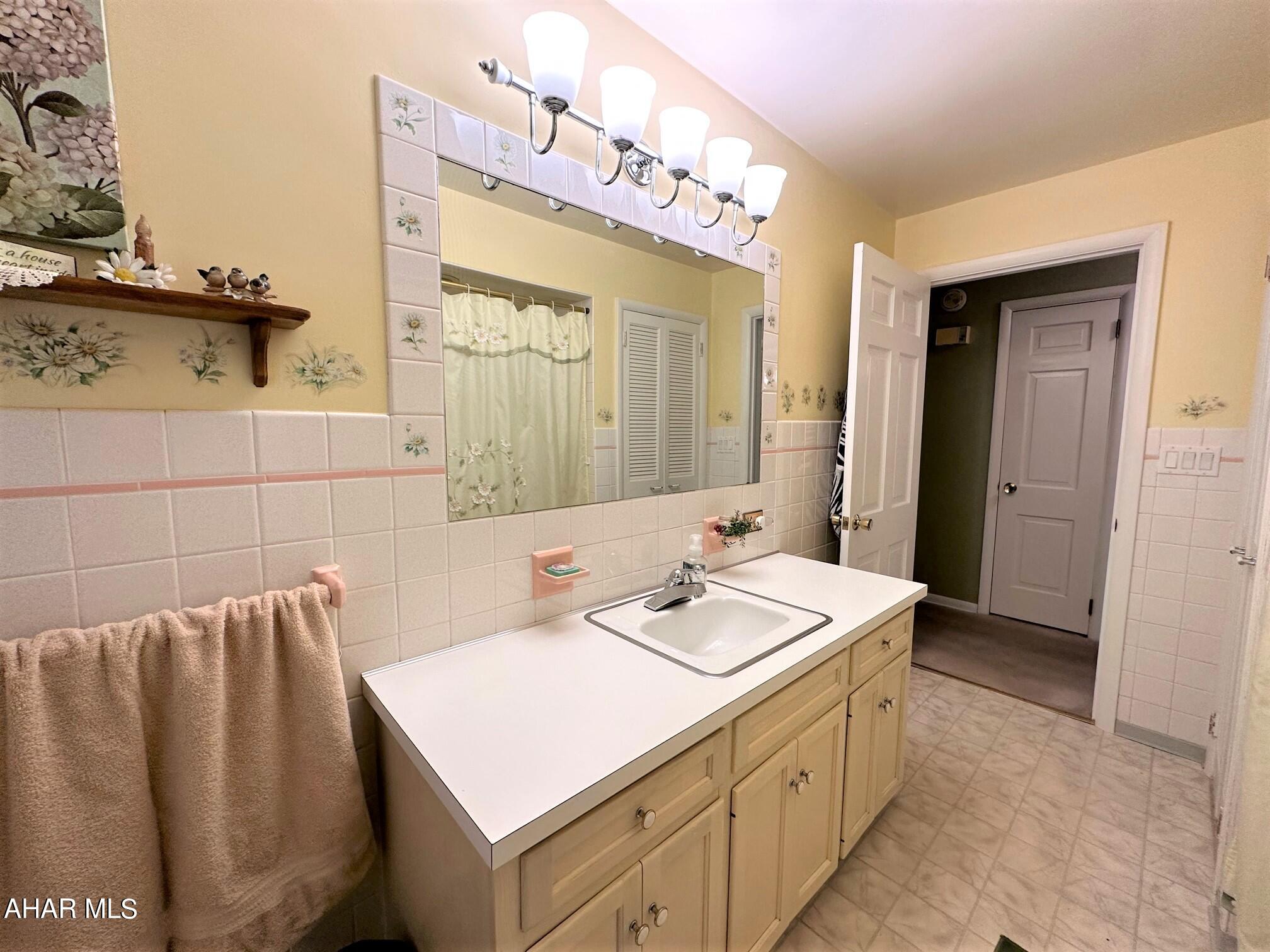 Meadowbrook Terrace - Residential