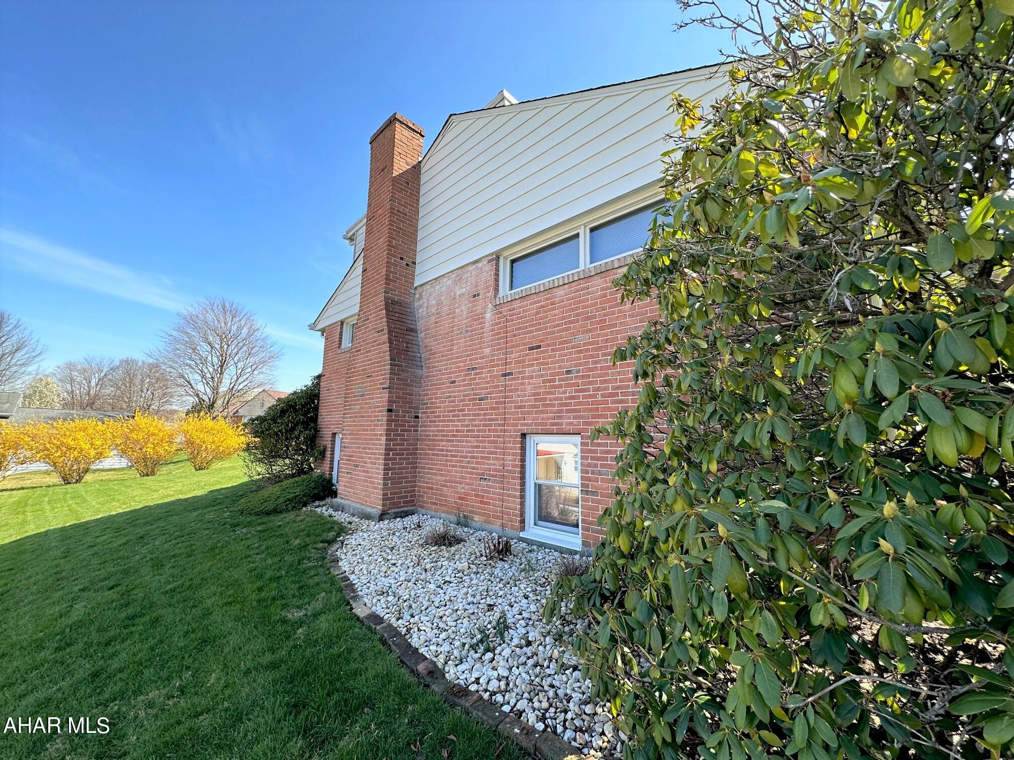 Meadowbrook Terrace - Residential