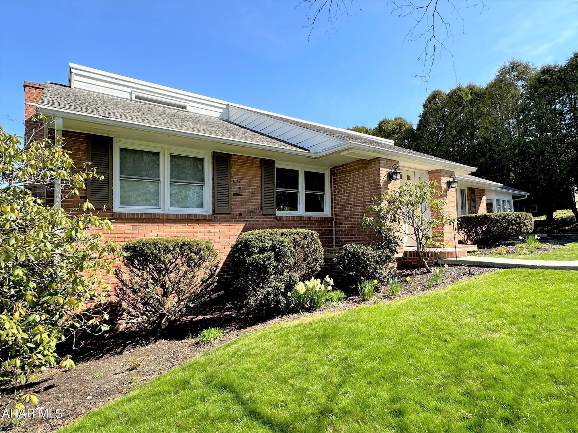 Meadowbrook Terrace - Residential