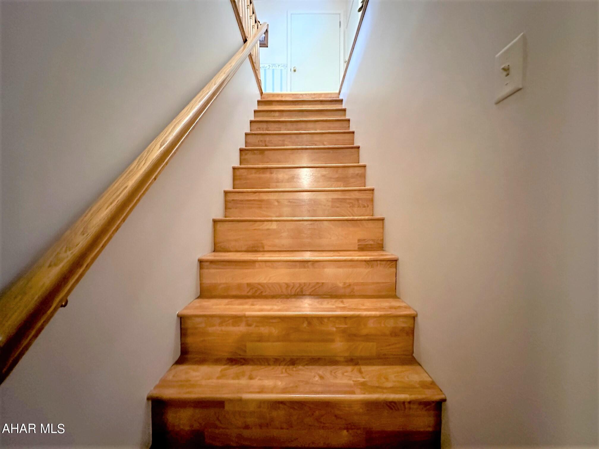 Meadowbrook Terrace - Residential