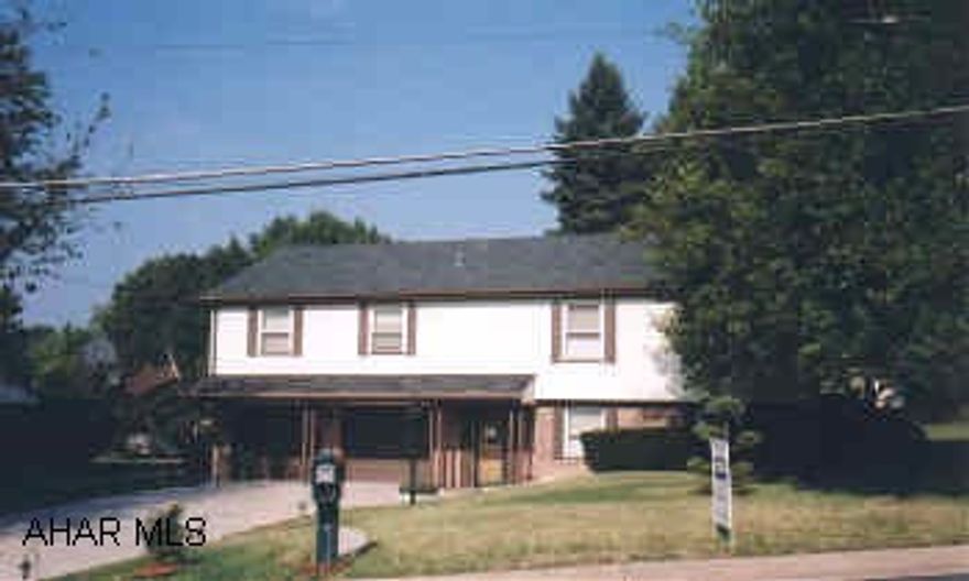 SYLVAN HEIGHTS.  IMMACULATE 4 BEDROOM RAISED RANCH FEATURING LARGE FAMILY ROOM WITH FIREPLACE, NEWER GAS FORCED AIR AND NEWER C/A.  PRIVATE SCREENED PATIO OVERLOOKING LARGE REAR YARD.