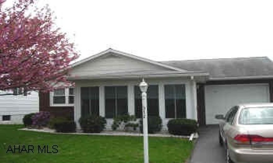 LOVELY RANCH HOME IN GARDEN HEIGHTS.  2 BR, EAT-IN KIT, SUN ROOM, 1 CAR GARAGE, FENCED BACKYARD. LOVELY RANCH HOME IN GARDEN HEIGHTS.  2 BR, EAT-IN KIT, SUN ROOM, 1 CAR GARAGE, FENCED BACKYARD.  LISTING AGENT RELATED TO SELLER.  HOME WARRANTY INCLUDED!