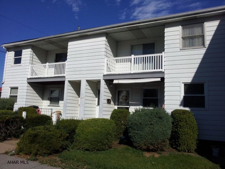 MONEY MAKER!! 5 unit rental building with separate electric. All units rented. Well constructed building. Corner lot. Call for more details.