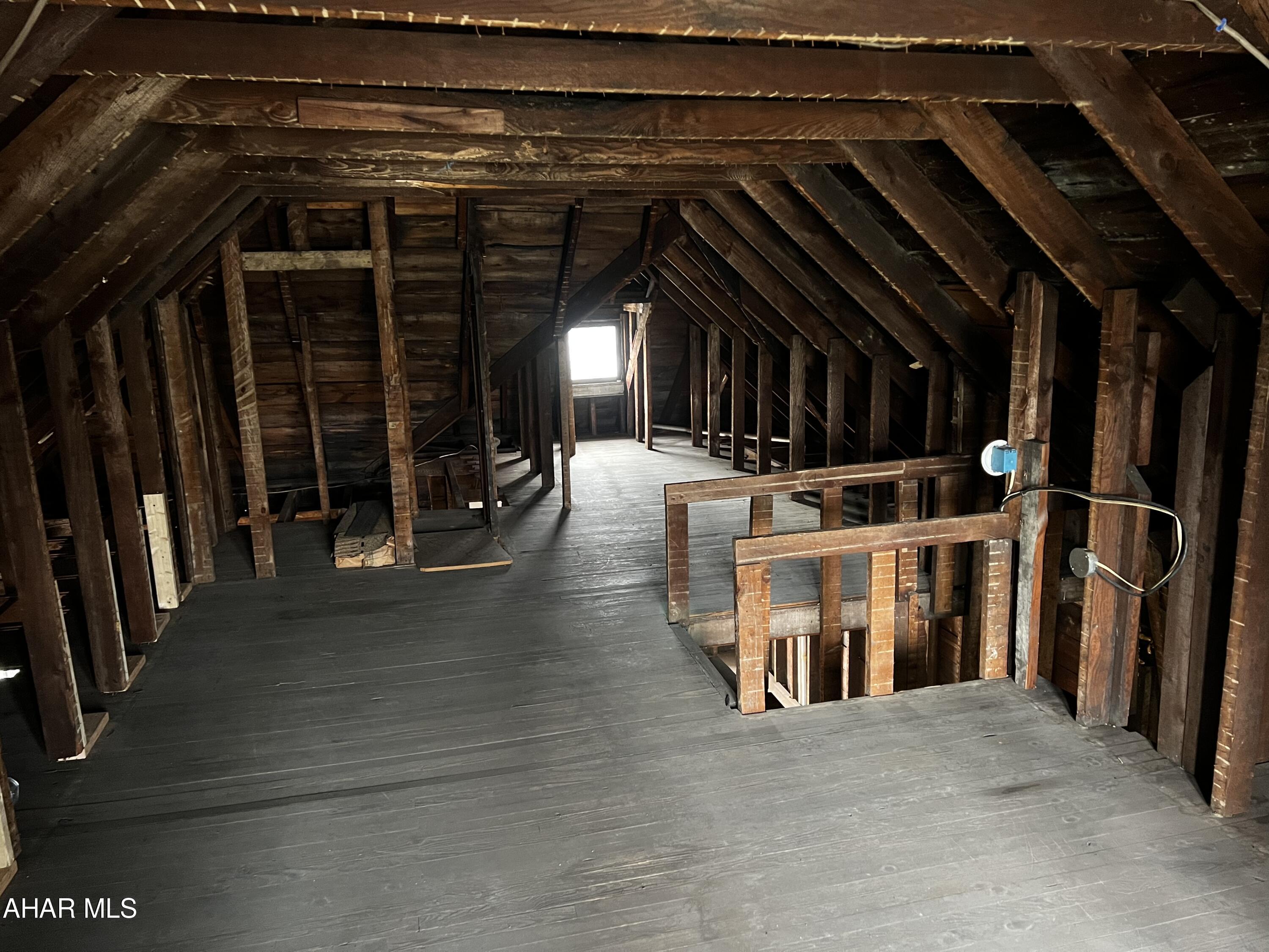 Juniata - Residential