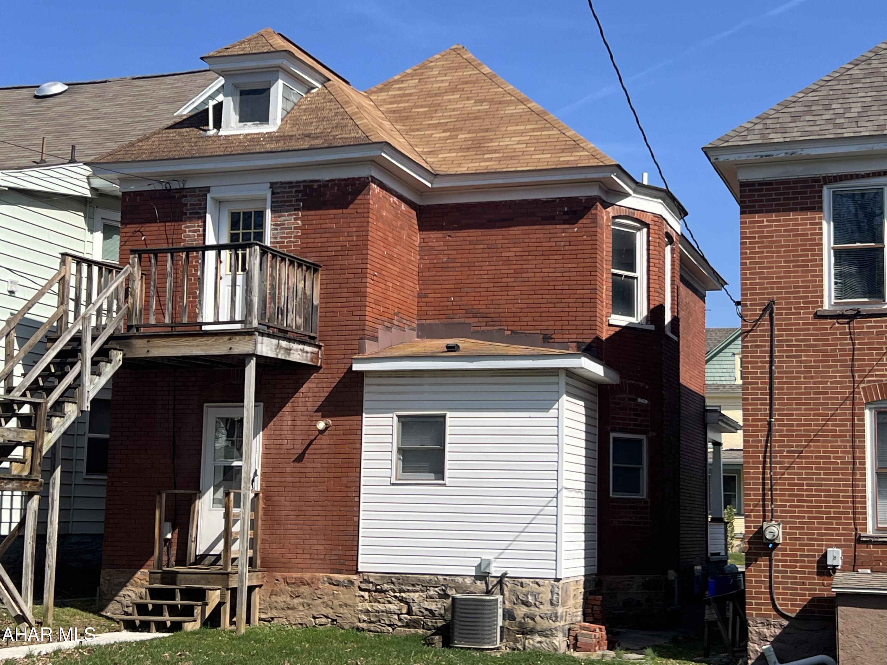 Juniata - Residential