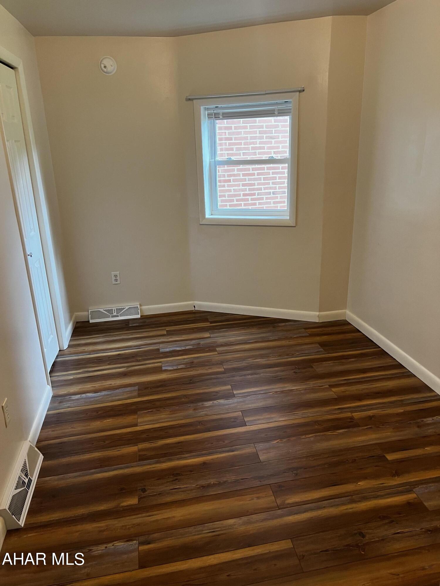 Juniata - Residential