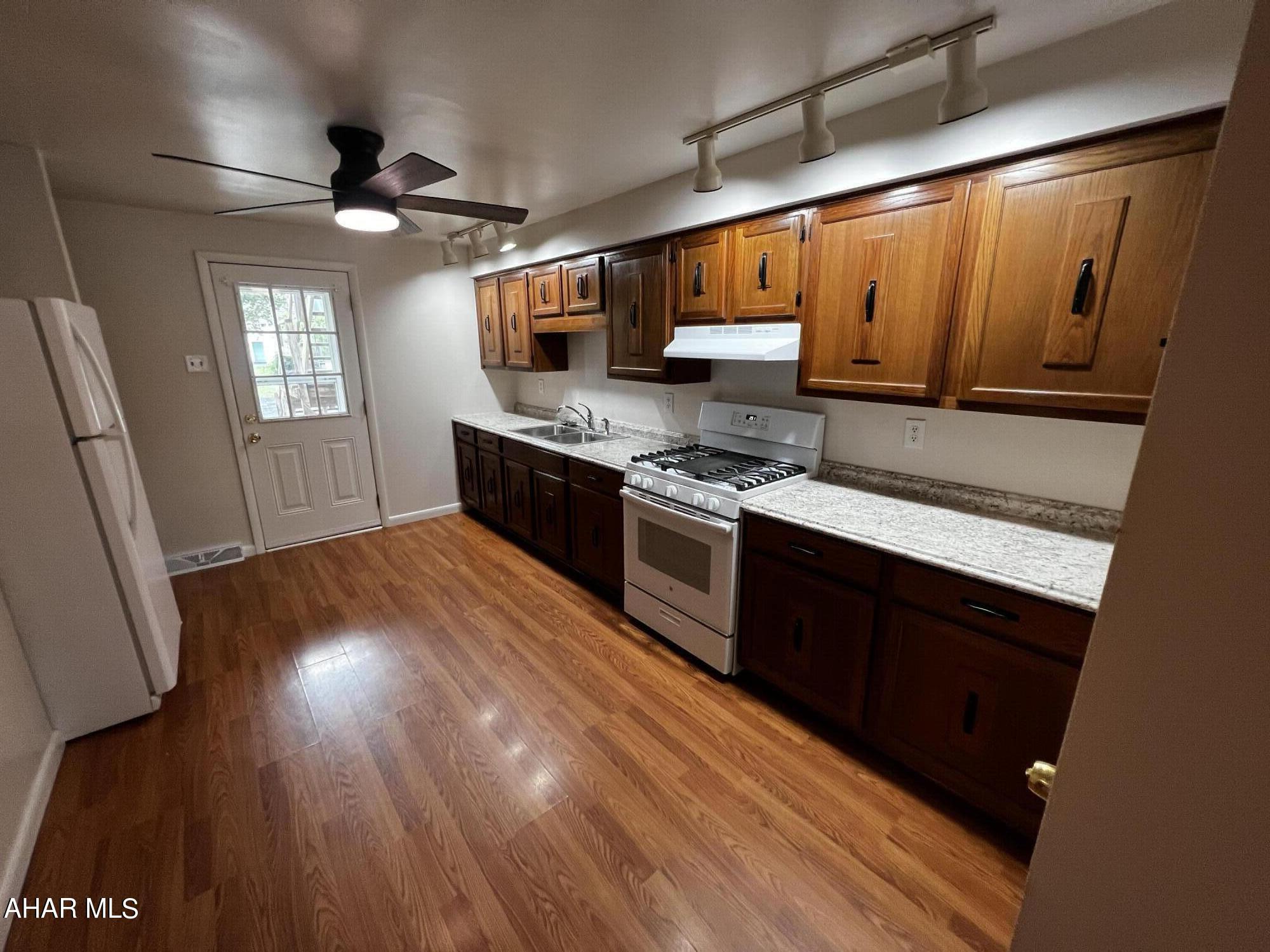 Juniata - Residential