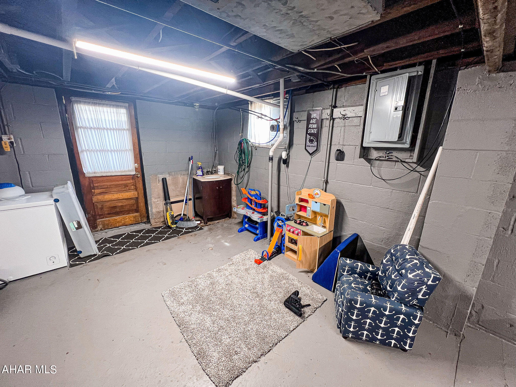 Unknown - Residential