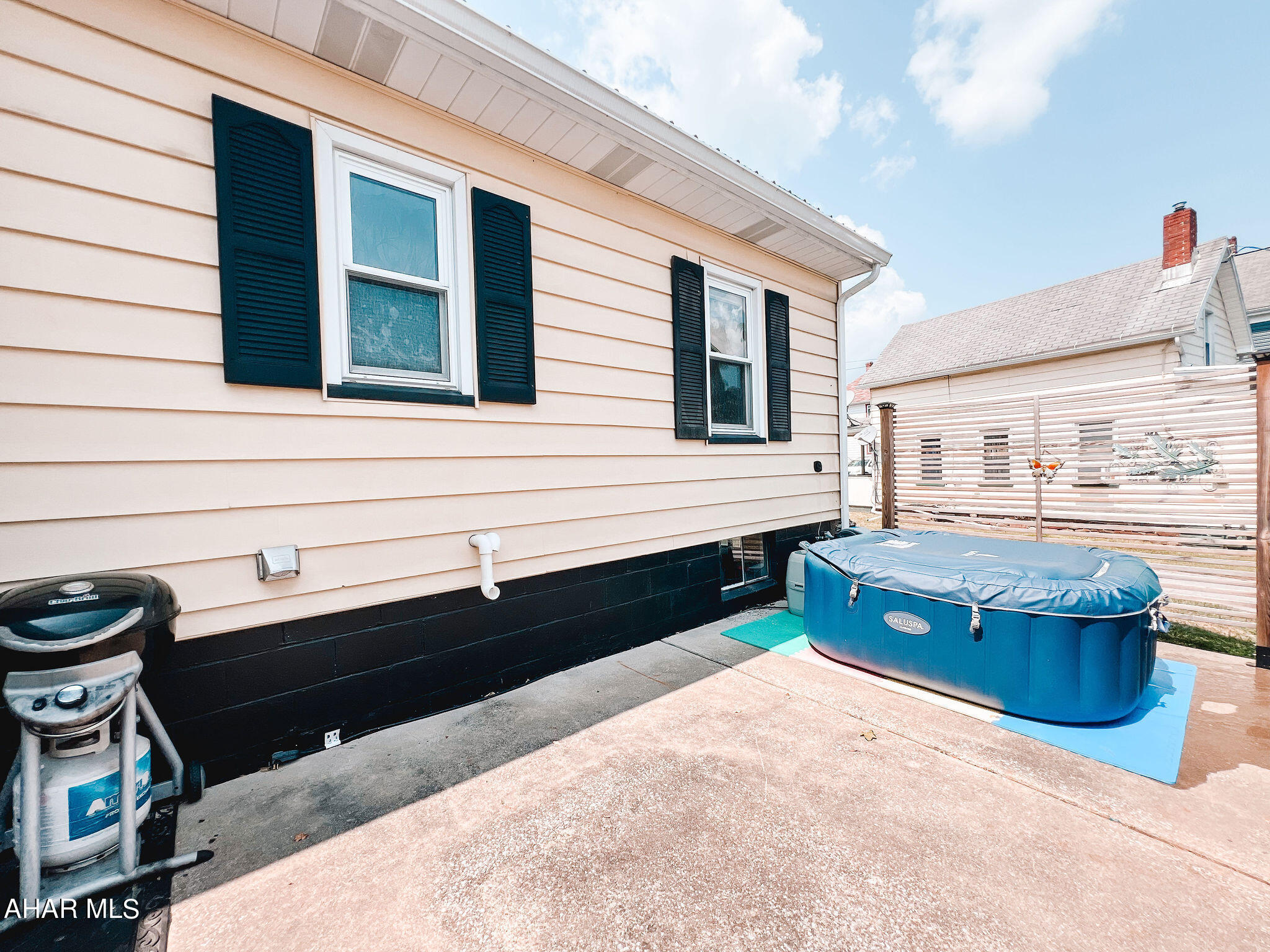 Unknown - Residential