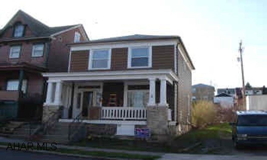 2 STORY WITH 3 BEDROOMS AND 1 BATH. CLEAN 2 STORY 3 BEDROOM, 1 BATH.  ALUMINUM SIDING, SOME NEW WINDOWS. NEW ROOF, FURNACE, ENCLOSED PORCH W/ LAUNDRY.  NEWER KITCHEN AND BATH.  PRICED RIGHT.