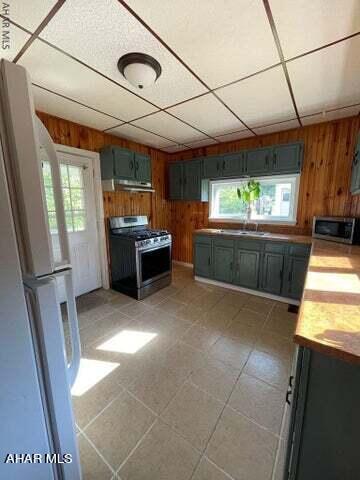 None - Residential Lease