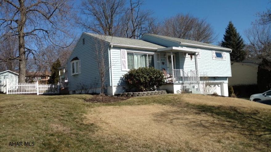 Quaint Ranch Style home in Highland Park, Baker Elementary. If you are just starting out or looking to downsize this is the home for you! This home is move in ready with an remodeled main bathroom, vinyl fenced in yard, great back deck with awning, finished basement with family room, and 1 car integral garage. This quiet neighborhood is centrally located near Highland Park, shopping and restaurants. Call listing agent for your showing today!