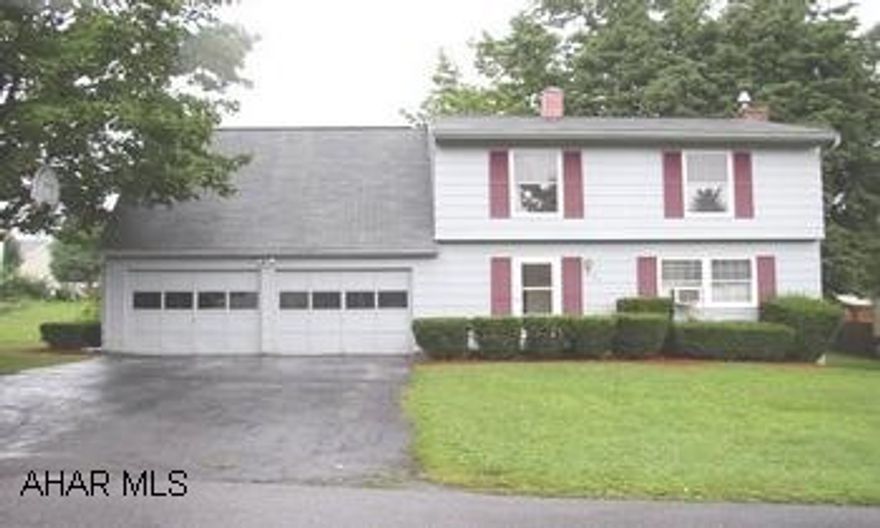 EAST END/LOGAN TWP. THIS 4 BR WITH 2.5 BATH FEATURES FINISHED BASEMENT. INTERIOR UPGRADES INCLUDE CERAMIC TILE & HARDWOOD FLOORS. REAR DECK OVERLOOKS LARGE FLAT YARD. EAST END/LOGAN TWP. THIS 4 BR WITH 2.5 BATHS FEATURES FINISHED BASEMENT. INTERIOR UPGRADES INCLUDE CERAMIC TILE & HARDWOOD FLOORS. REAR DECK OVERLOOKS LARGE FLAT YARD.