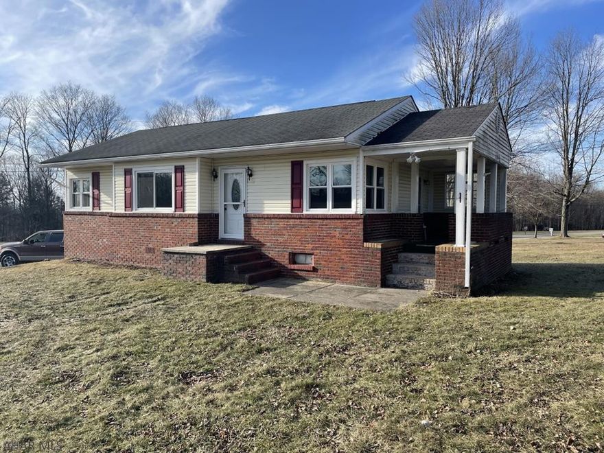 Portage Township 2-3 bedroom, 1 1/2 bath, brick and vinyl sided ranch home on almost an acre level lot. Oil, forced air heat. Appliances negotiable. Move-in condition.