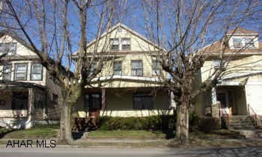 ALTOONA. 3 STORY VINYL SIDED FOUR BEDROOM WITH 3RD FLOOR WHICH COULD BE 5TH BEDROOM. THIS SALE INCLUDES ALL APPLIANCES AND FURNITURE WHICH INCLUDES DINING ROOM SUITE AND LIVING ROOM SUITE. NEWER GFA & C/A.