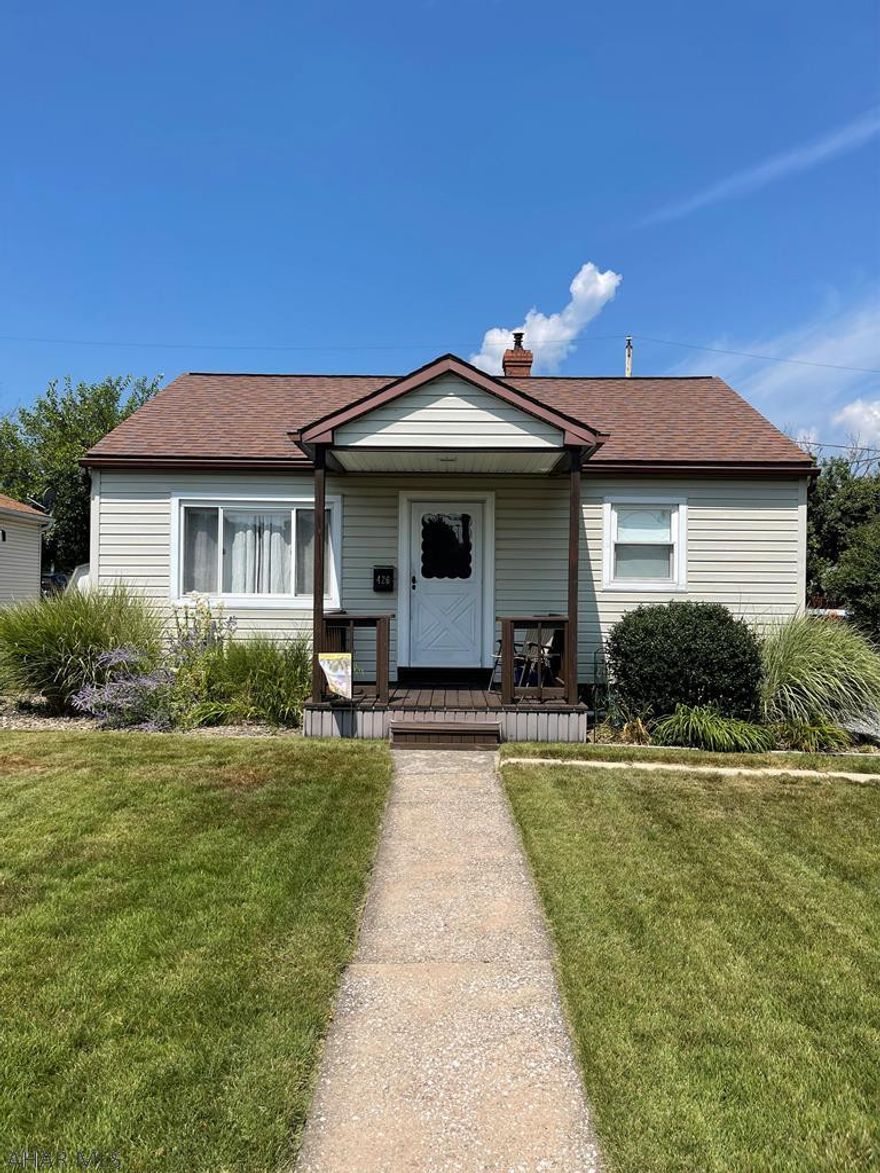 Beautifully maintained home in the Wehnwood neighborhood of Altoona! This home, just minutes from the Penn State Altoona campus, offers 1 story living with 2 bedrooms and 1 full bathroom. Extra basement space has been added over the years to create ample storage or workshop space. Call today to schedule your private tour!