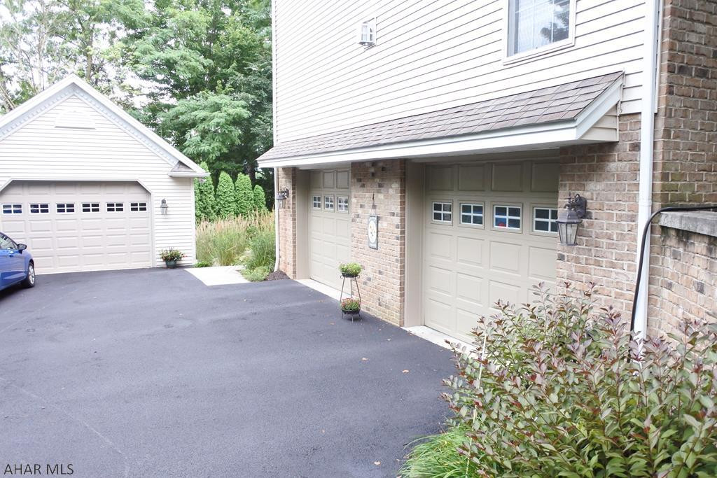 Las Villas - Residential