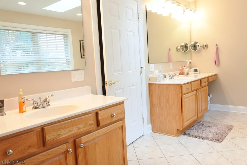 Las Villas - Residential