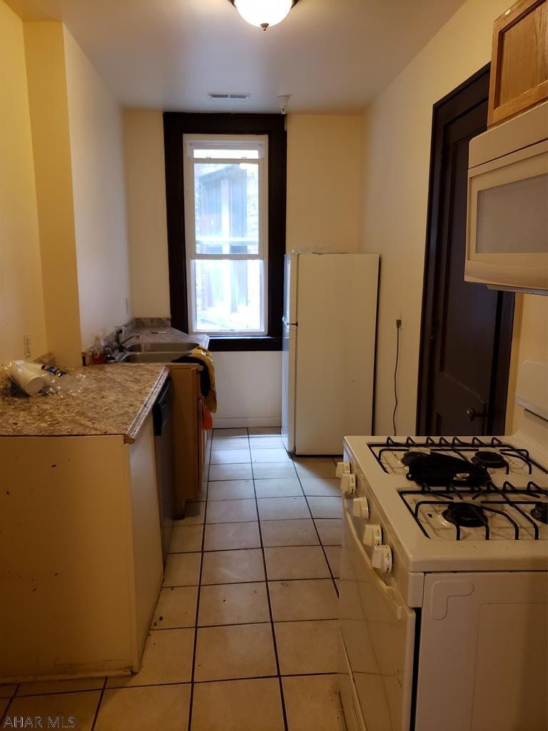 Unknown - Commercial Sale